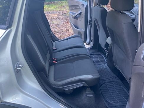 Used 2016 Ford Escape S image 9