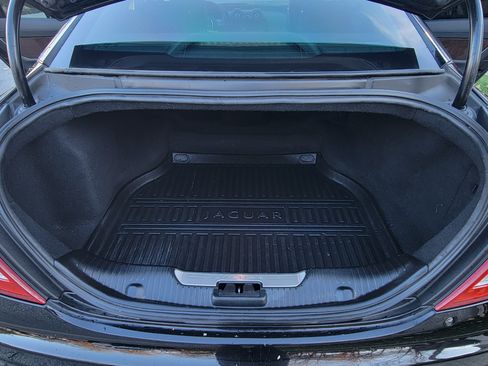 Used 2016 Jaguar XJ Supercharged image 21