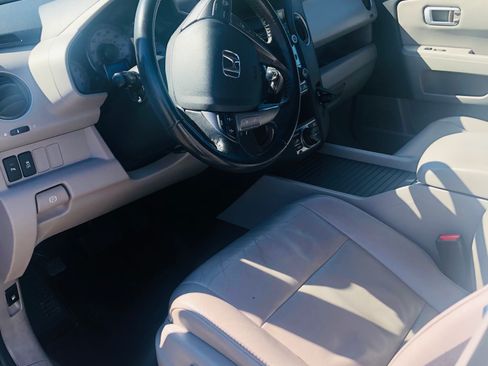 Used 2014 Honda Pilot Touring image 9