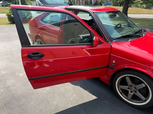 Used 2001 Saab 9-3 Viggen FWD image 26