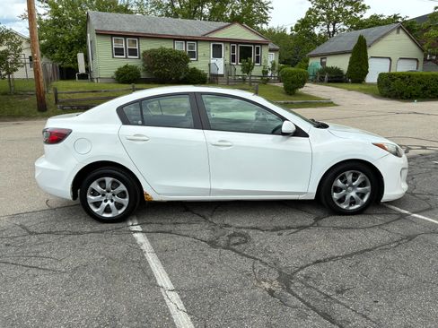 Used 2013 MAZDA MAZDA3 i Sport FWD image 5