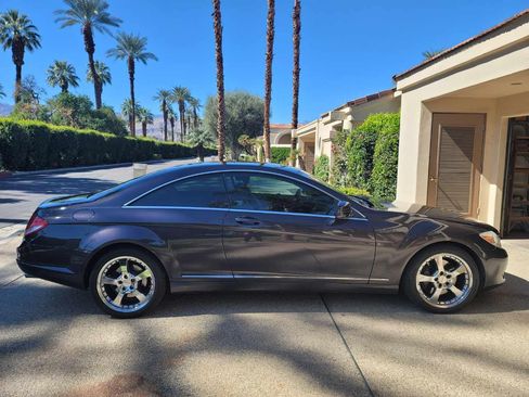 Used 2010 Mercedes-Benz CL 550 4MATIC image 1