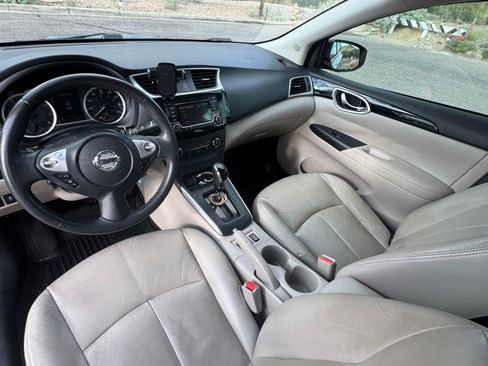 Used 2016 Nissan Sentra SV w/ Style Package image 8