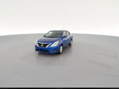 Used 2016 Nissan Versa SV FWD image 2