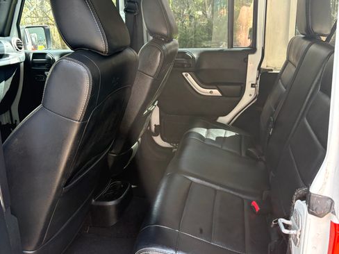 Used 2012 Jeep Wrangler Unlimited Sahara w/ Dual Top Group image 13