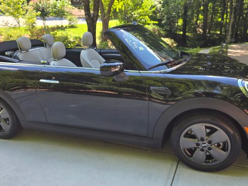 Used 2023 MINI Cooper Cooper Convertible 2D w/ Signature Upholstery Package image 1