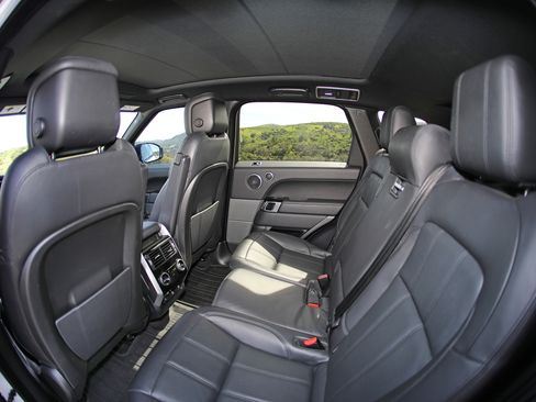 Used 2022 Land Rover Range Rover Sport HSE Silver Edition image 14