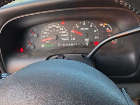 Used 2005 Ford Excursion Limited image 9