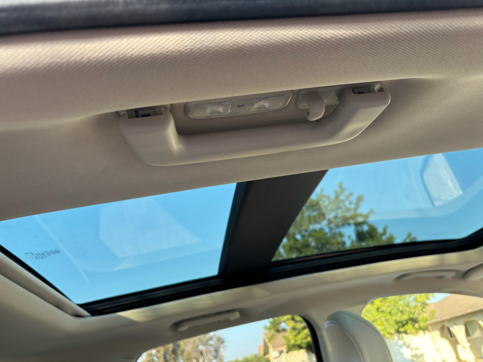 Used 2018 Ford Edge Titanium w/ Equipment Group 302A FWD image 31