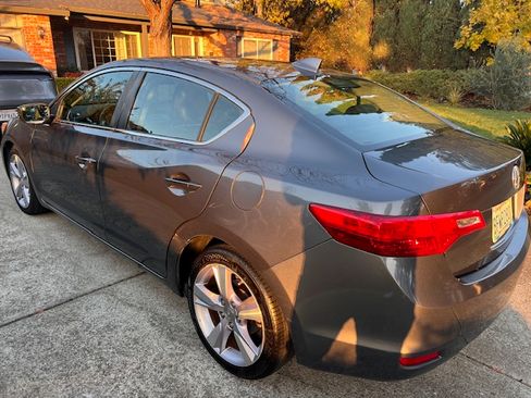 Used 2013 Acura ILX w/ Premium Package image 21