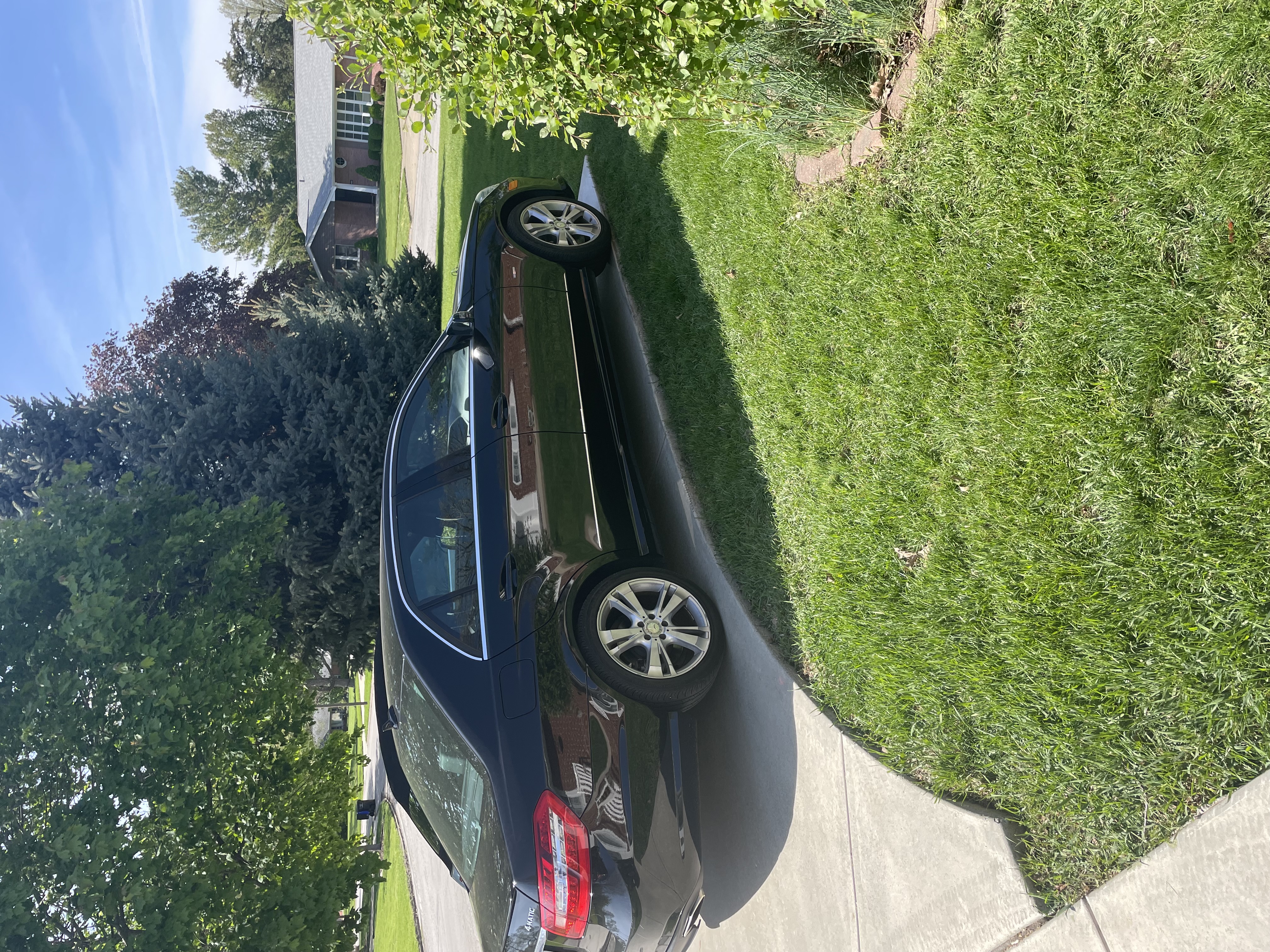 Used 2012 Mercedes-Benz E 350 4MATIC Sedan image 1