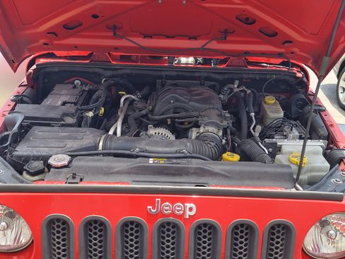 Used 2017 Jeep Wrangler Unlimited Sport image 5