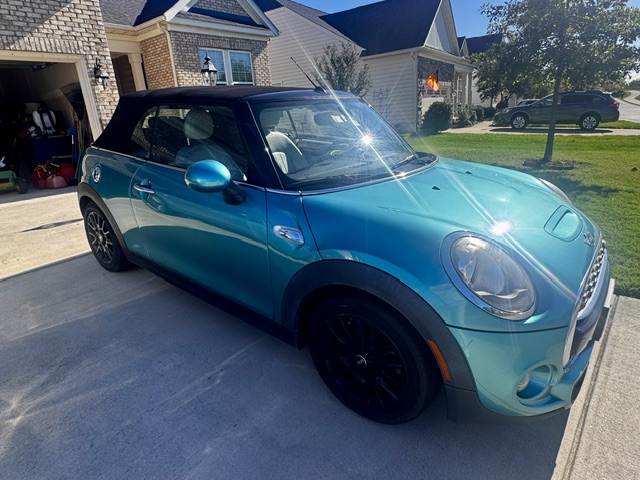Used 2017 MINI Cooper S FWD image 1