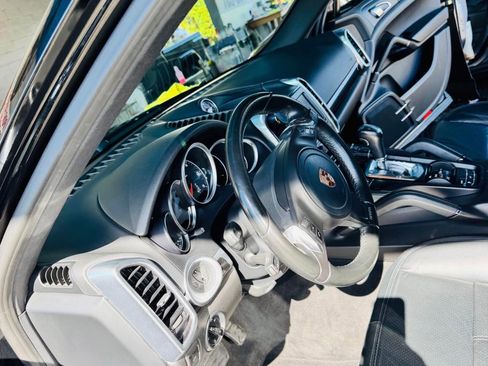 Used 2013 Porsche Cayenne Diesel image 11