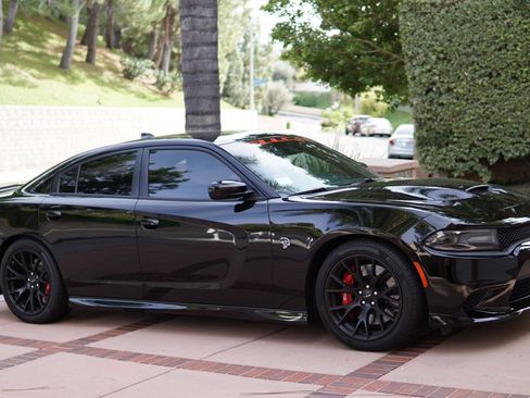 Used 2016 Dodge Charger SRT Hellcat w/ Harman/Kardon Audio Group image 1