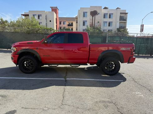Used 2020 RAM 2500 Laramie w/ Night Edition AWD/4WD image 6