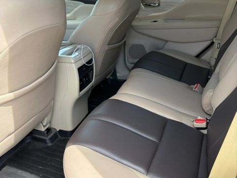 Used 2018 Nissan Murano SV FWD image 13
