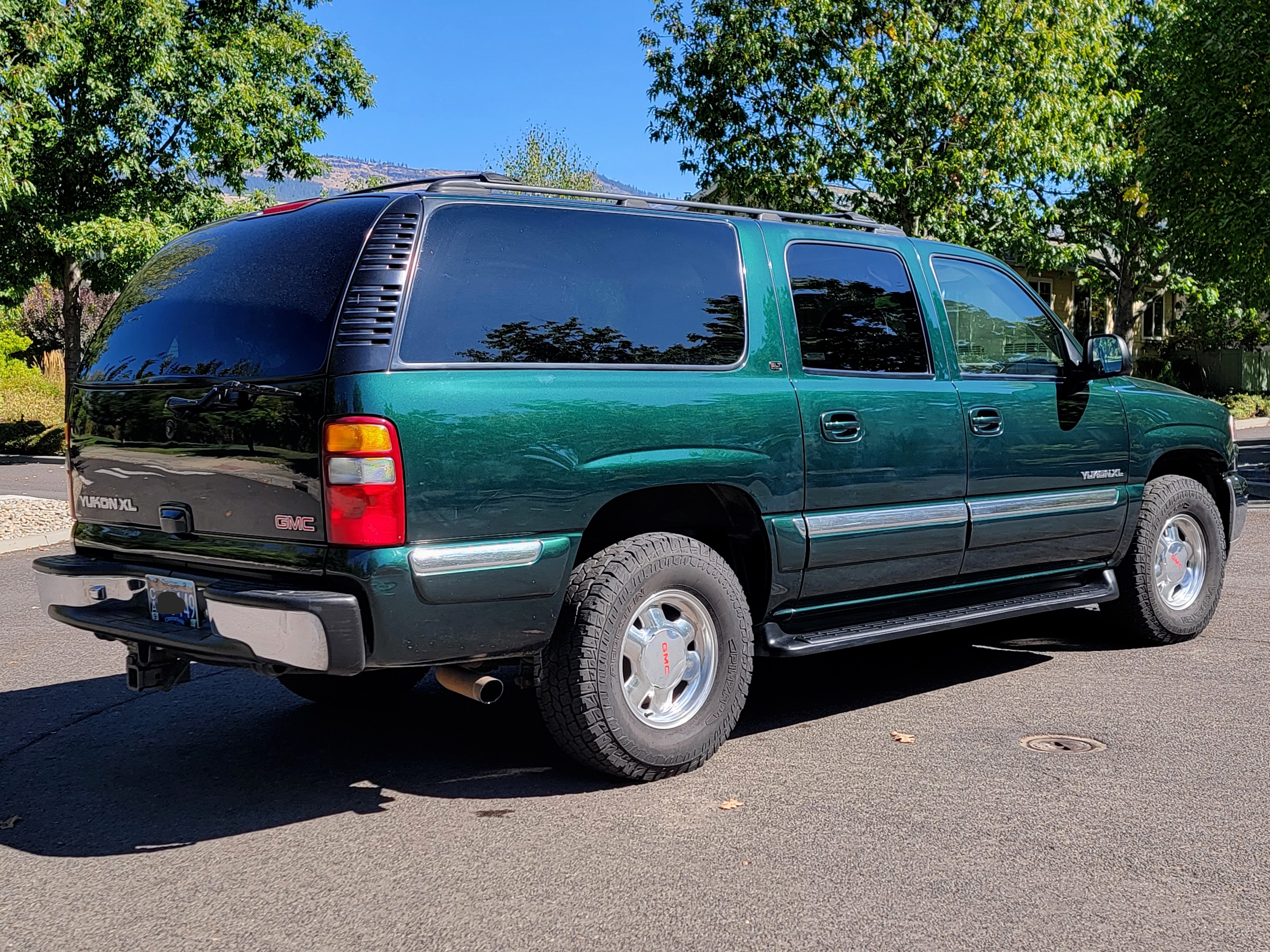 Used 2001 GMC Yukon XL SLT AWD/4WD image 11