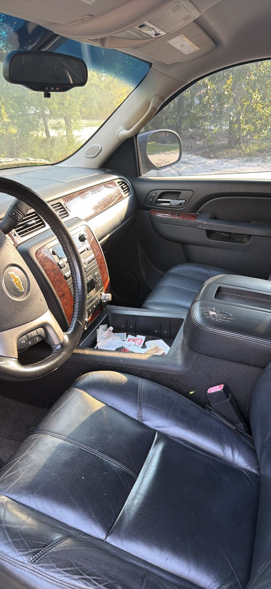 Used 2013 Chevrolet Suburban LT RWD image 4