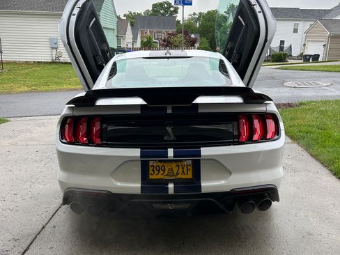 Used 2020 Ford Mustang Shelby GT500 w/ Technology Package image 12