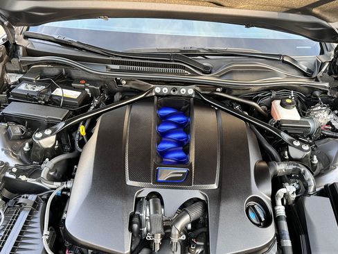 Used 2015 Lexus RC F w/ Premium Package RWD image 11