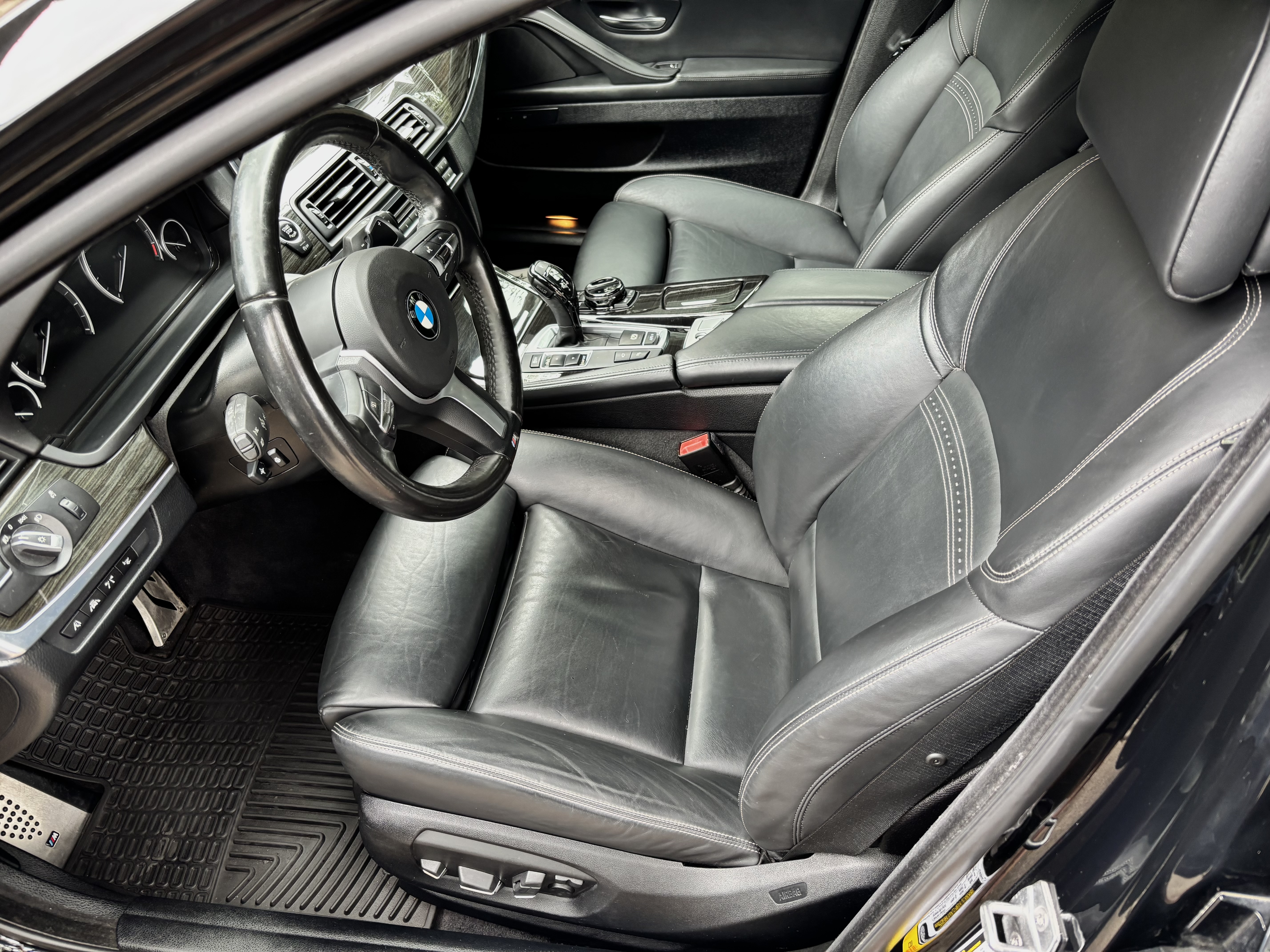 Used 2016 BMW 550i Sedan RWD image 11