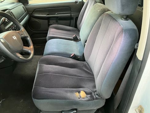 Used 2005 Dodge Ram 1500 Truck SLT RWD image 11