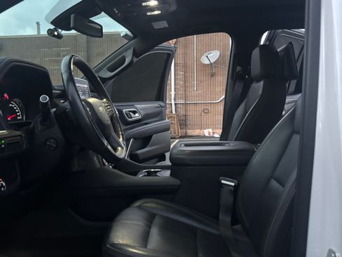 Used 2021 Chevrolet Tahoe RST w/ Luxury Package image 11