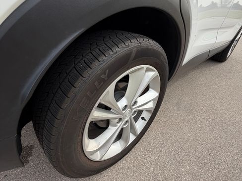 Used 2021 Buick Encore GX Preferred image 13