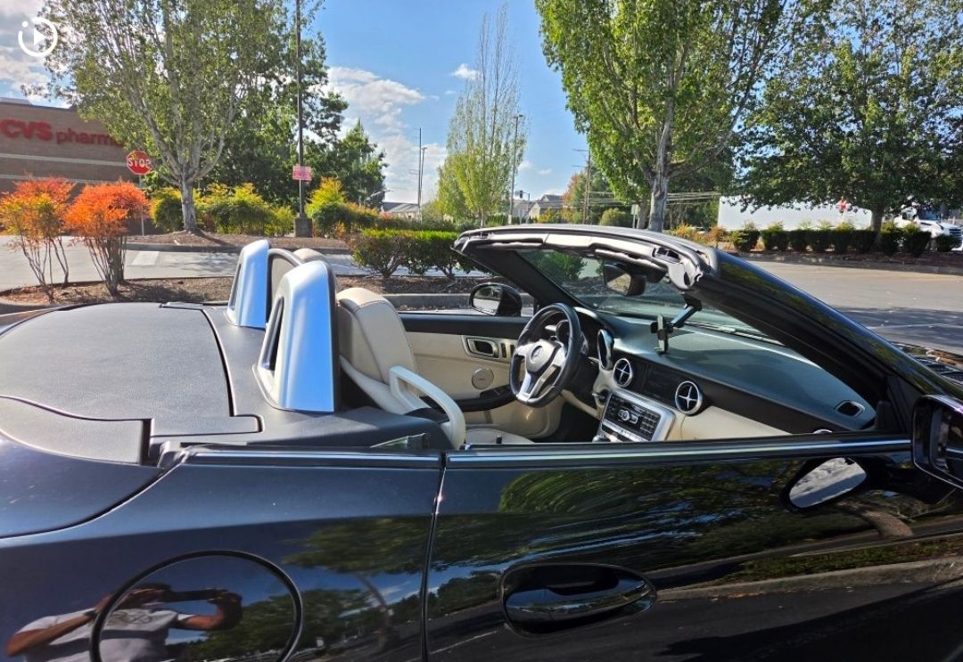 Used 2013 Mercedes-Benz SLK 250 w/ Premium I Pkg image 5