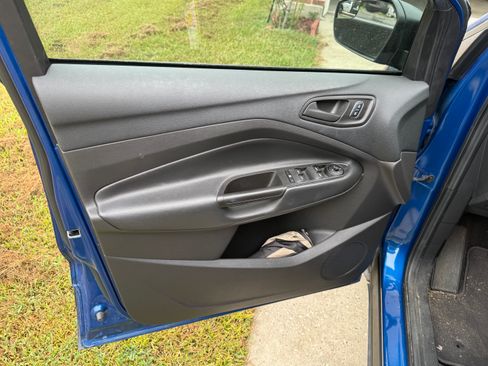 Used 2018 Ford Escape S FWD image 11