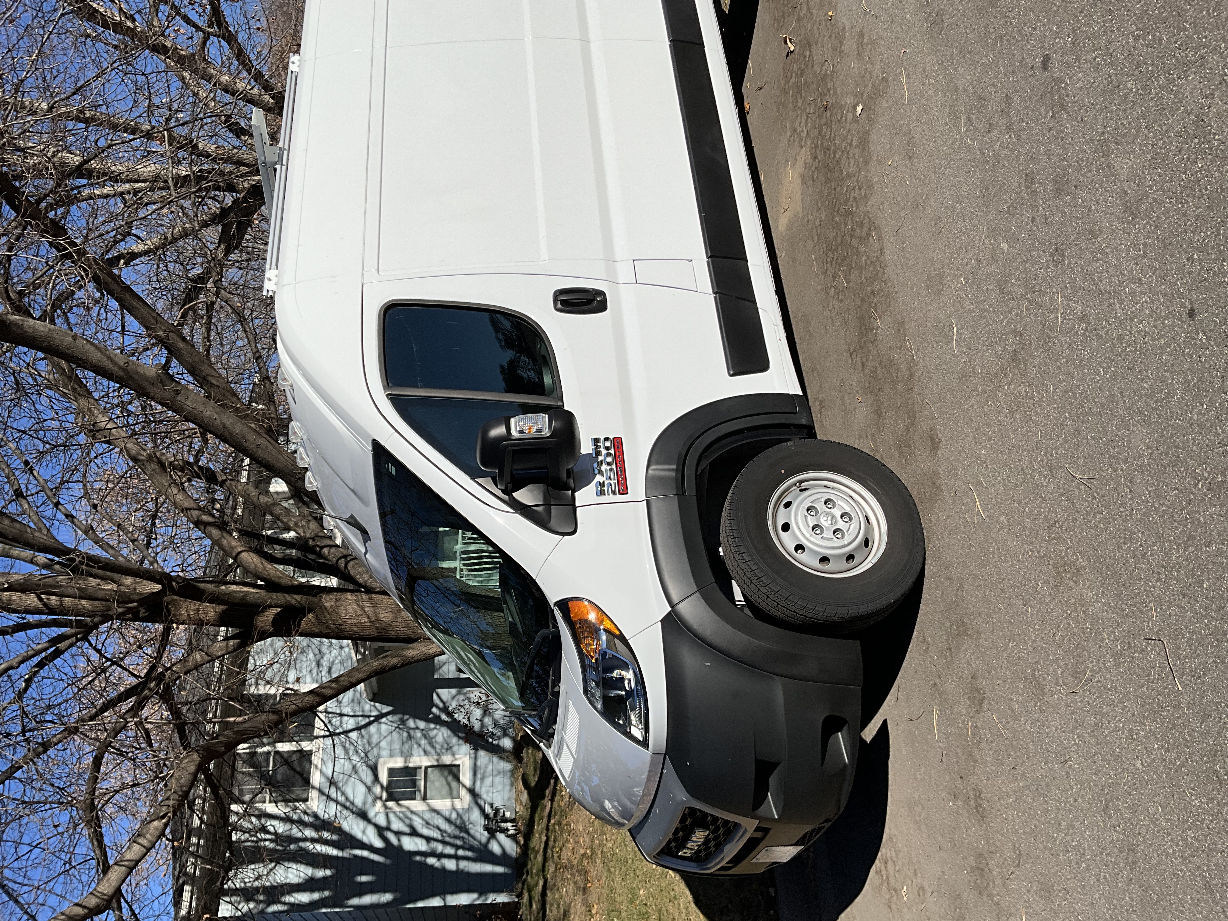 Used 2022 RAM ProMaster 2500 FWD image 2
