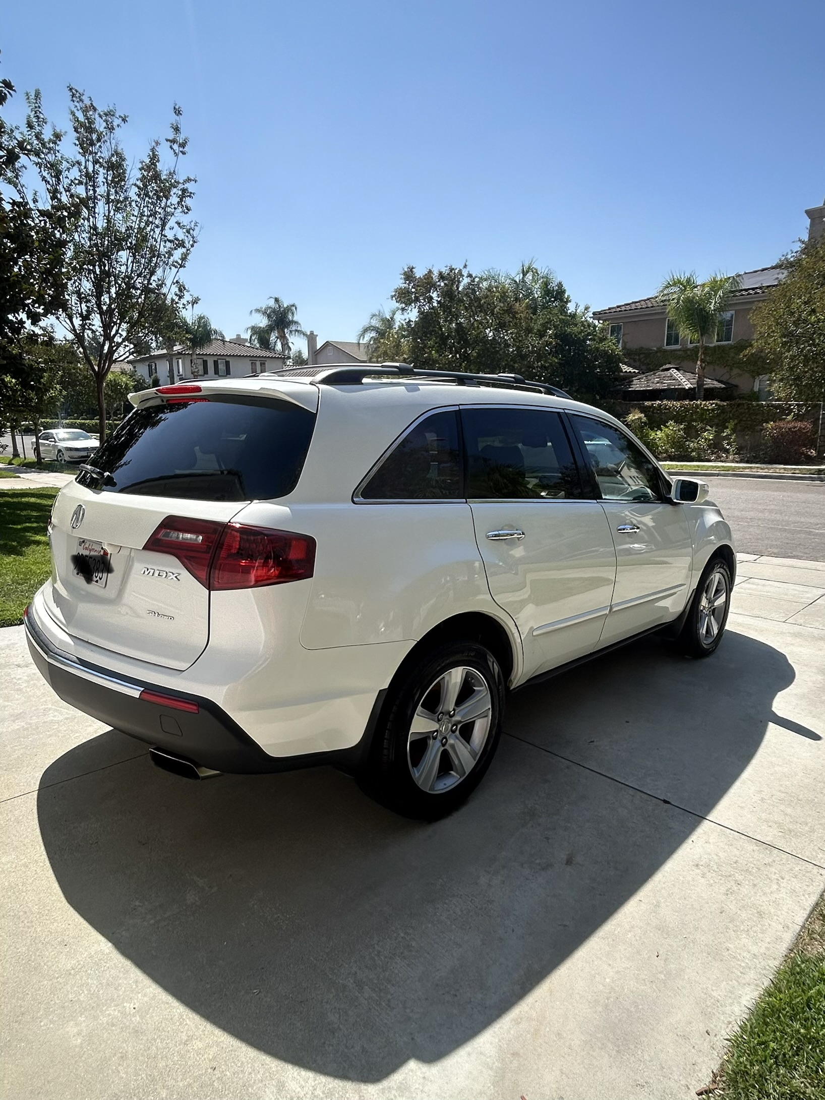 Used 2012 Acura MDX w/ Tech & Entertainment Pkg AWD/4WD image 8