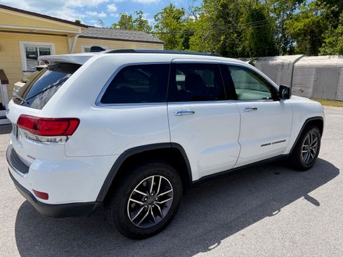 Used 2020 Jeep Grand Cherokee Limited image 2