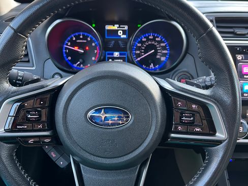Used 2018 Subaru Outback 3.6R Limited AWD/4WD image 16