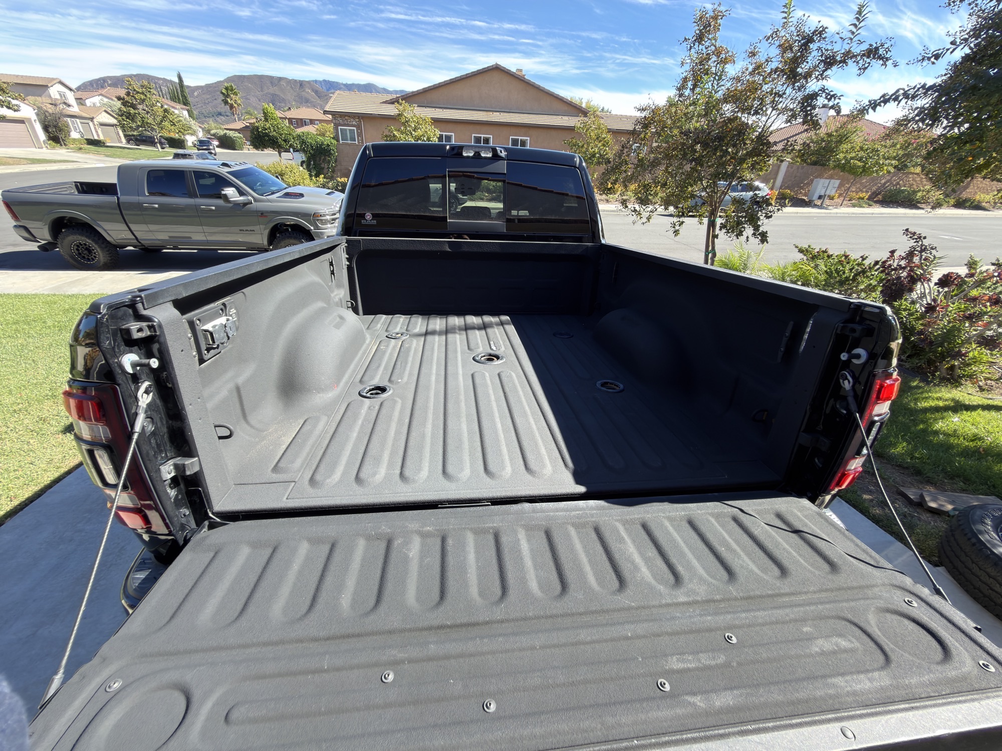 Used 2022 RAM 2500 Limited AWD/4WD image 23