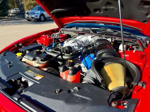 Used 2011 Ford Mustang Shelby GT500 w/ SVT Performance Pkg image 22