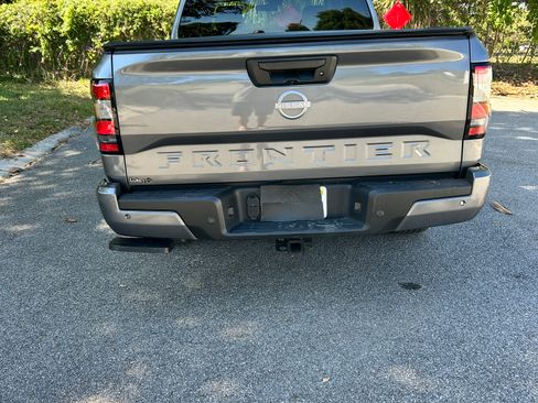 Used 2025 Nissan Frontier SV w/ Tow Package RWD image 5