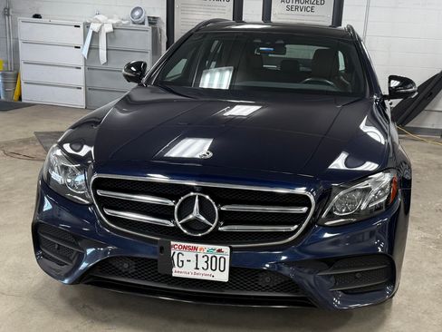 Used 2020 Mercedes-Benz E 450 4MATIC Wagon image 4