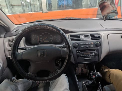 Used 2002 Honda Accord LX image 8