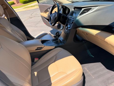 Used 2016 Hyundai Azera FWD image 8