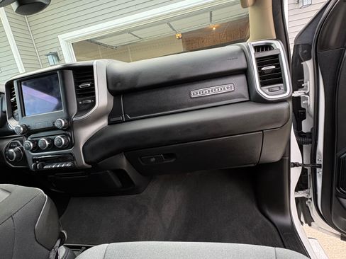 Used 2020 RAM 1500 Big Horn AWD/4WD image 23