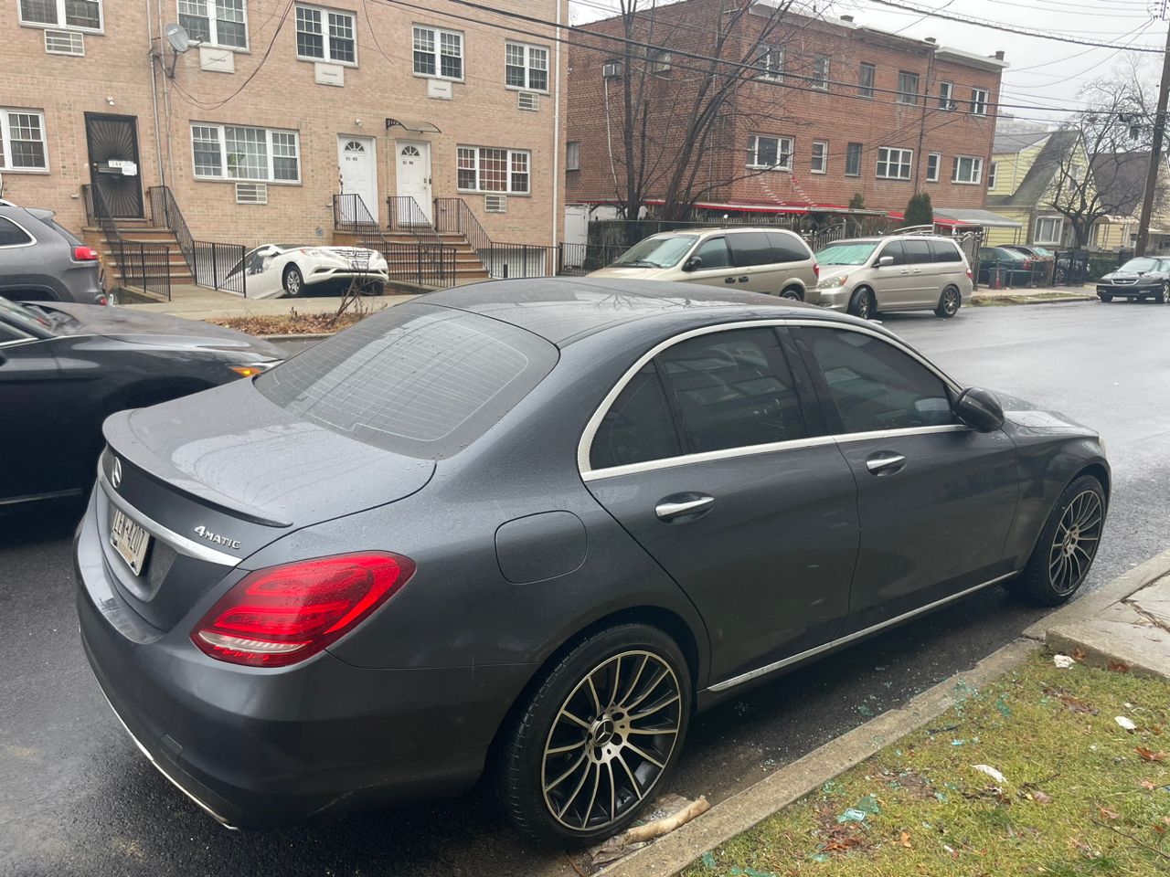 Used 2016 Mercedes-Benz C 300 4MATIC Sedan image 1
