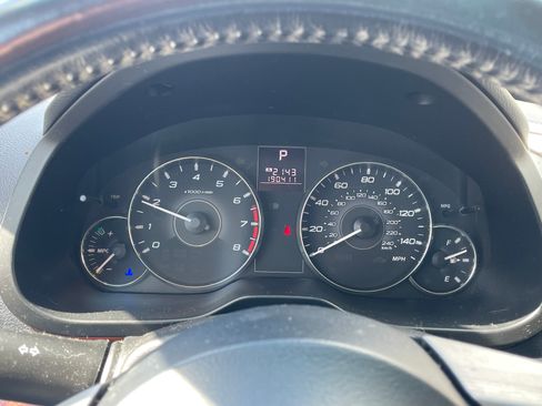 Used 2011 Subaru Outback 2.5i Limited w/ PWR Moonroof Pkg image 8