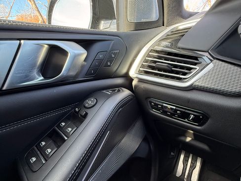 Used 2020 BMW X5 M50i image 16