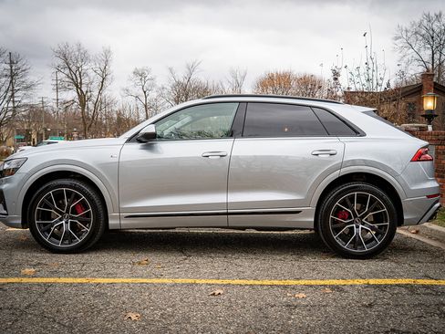 Used 2023 Audi Q8 Premium Plus w/ Premium Plus Package image 4