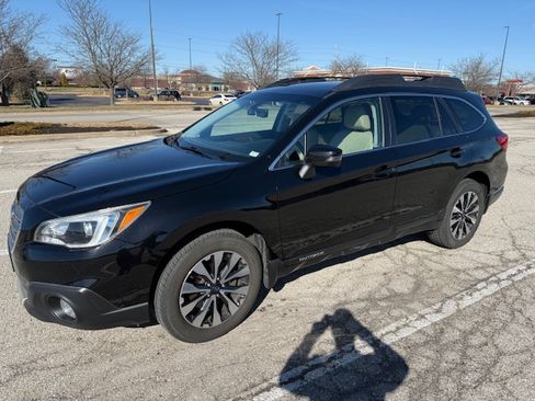 Used 2017 Subaru Outback 3.6R Limited image 1