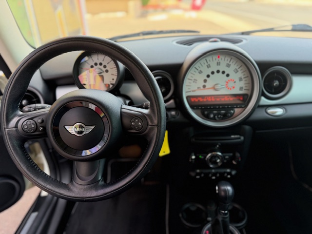 Used 2012 MINI Cooper Hardtop FWD image 11