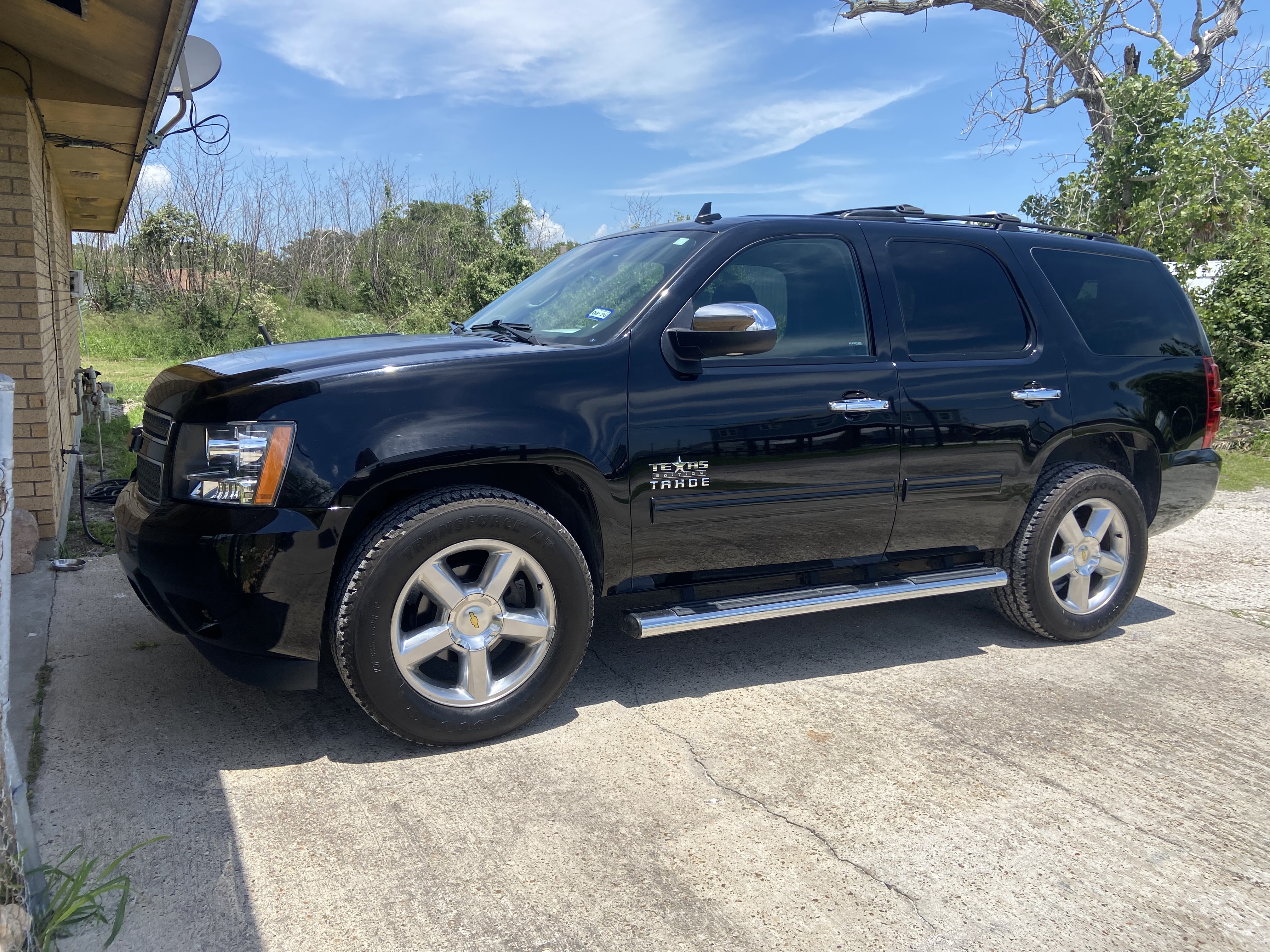 Used 2014 Chevrolet Tahoe LS w/ Texas Edition RWD image 4