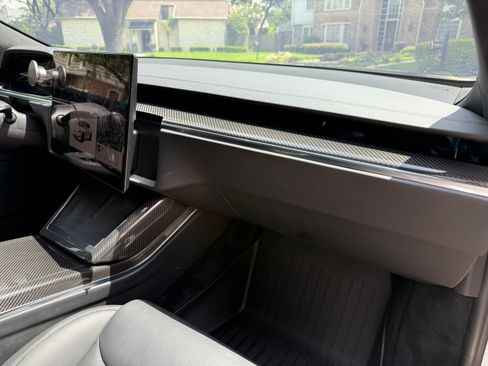 Used 2021 Tesla Model S Plaid AWD/4WD image 16